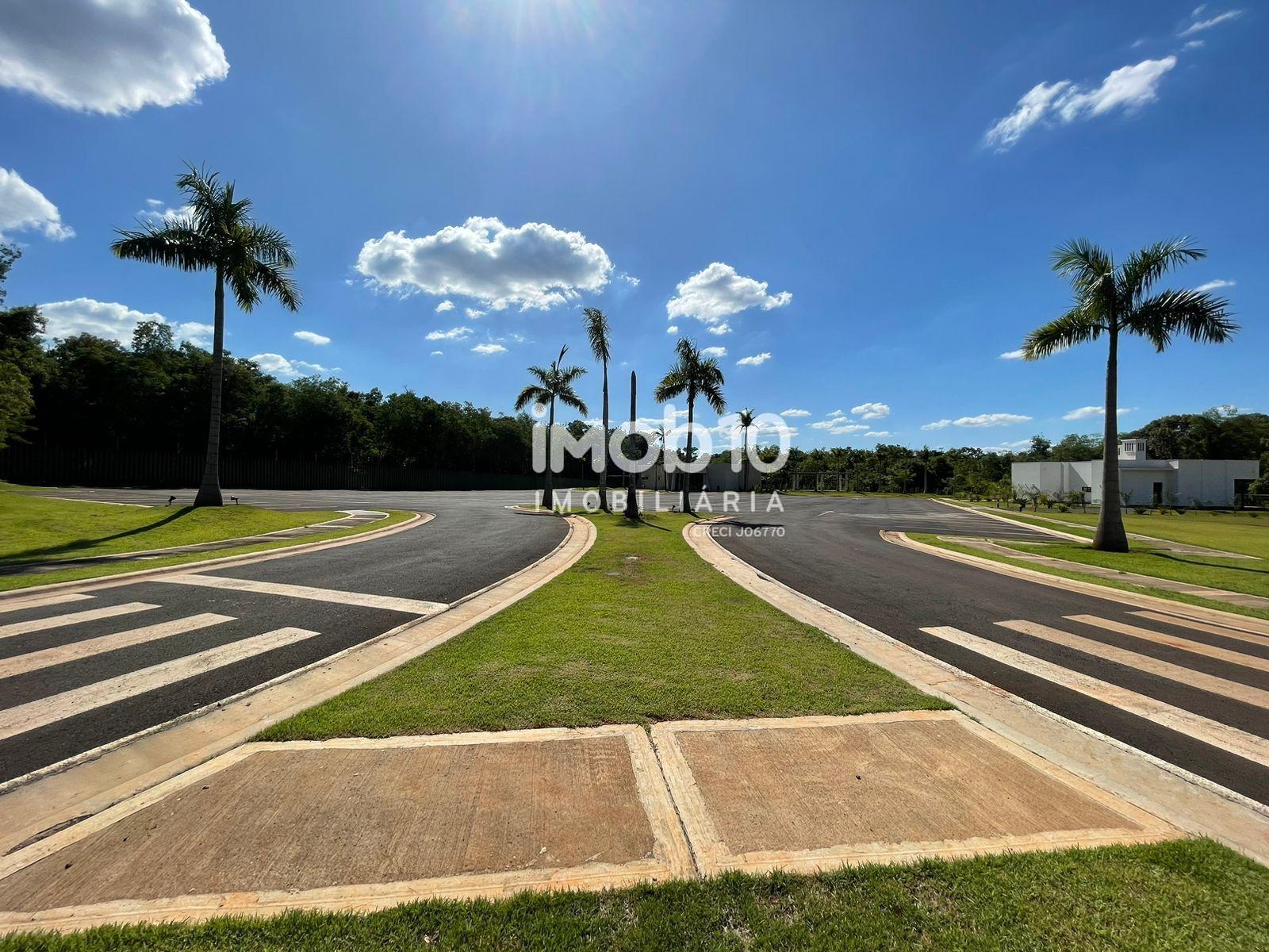 TERRENO A VENDA NO CONDOMÍNIO ROYAL BOULEVARD - FASE 2 PRÓXIMO AO LAGO EM FOZ DO IGUAÇU