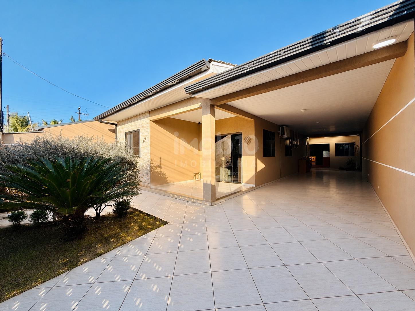 CASA MOBILIADA PARA VENDA NO JD IPÊ 3, COM PISCINA E PLACAS SOLARES