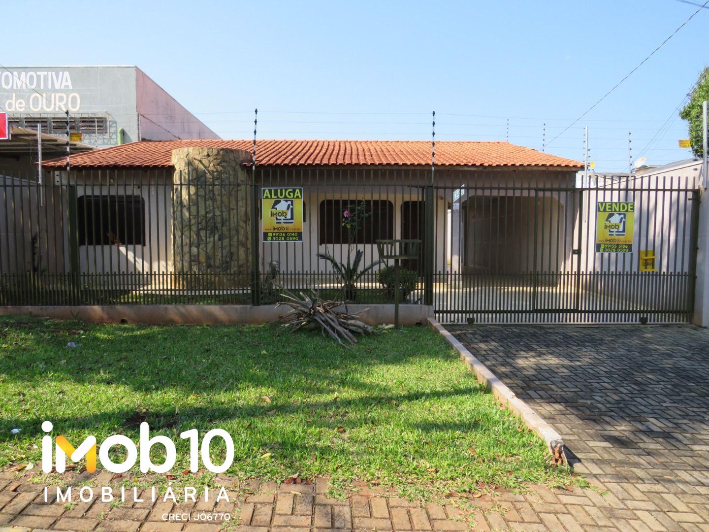 CASA A VENDA COM 243 m  - 3 QUARTOS E EDICULA CAMPOS DO IGUA?U...