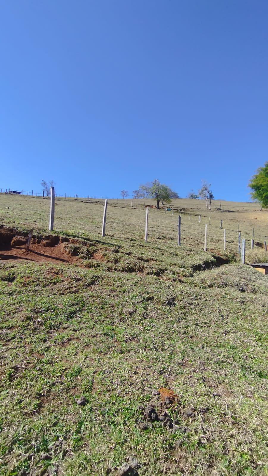 Sítio com 3 dormitórios, Ponte de Ferro, PARAISOPOLIS - MG
