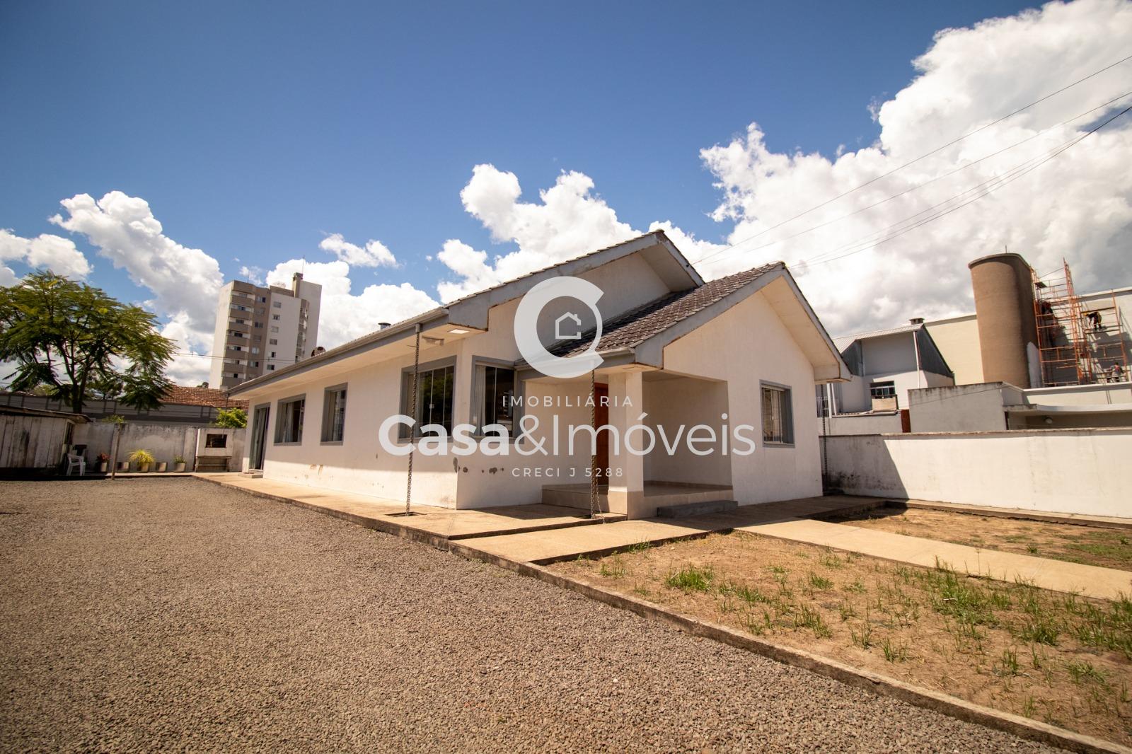 Casa com excelente localização à venda, Centro, UNIAO DA VITORIA - PR