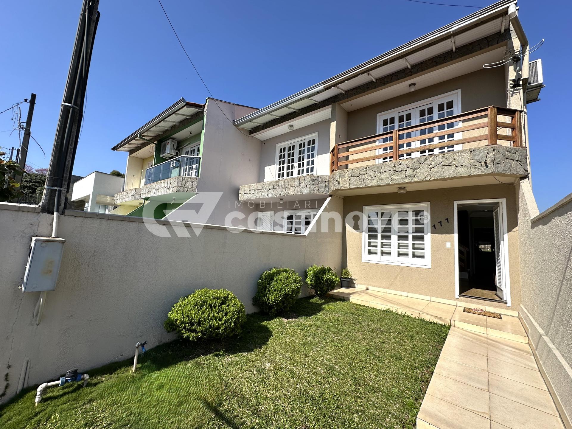 SOBRADO PRÓXIMO AO SUPER DIA