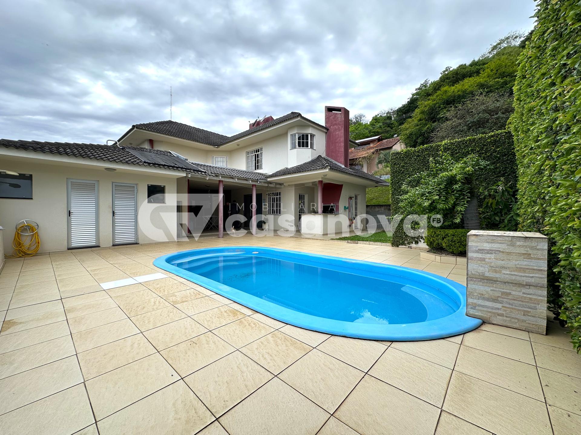 GIGANTE QUE COMPORTA TODA SUA FAMILIA