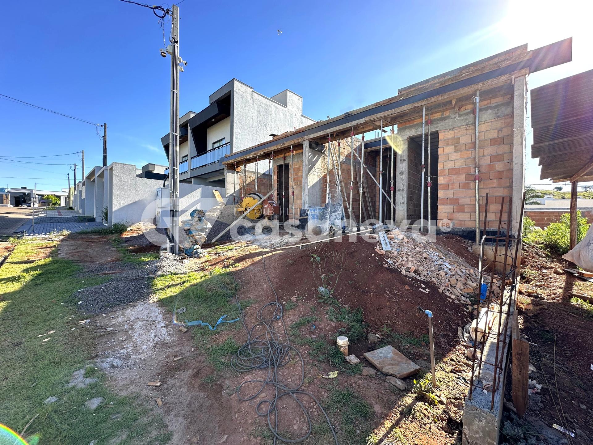 CASA EM CONSTRUÇÃO PROXIMO A HAVAN