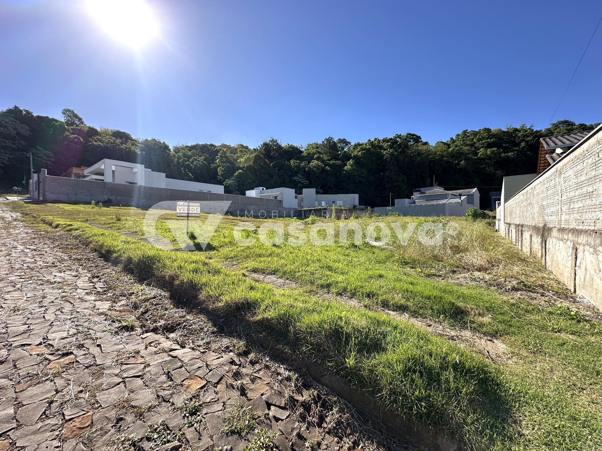 MAIS DE 400 METROS QUADRADOS