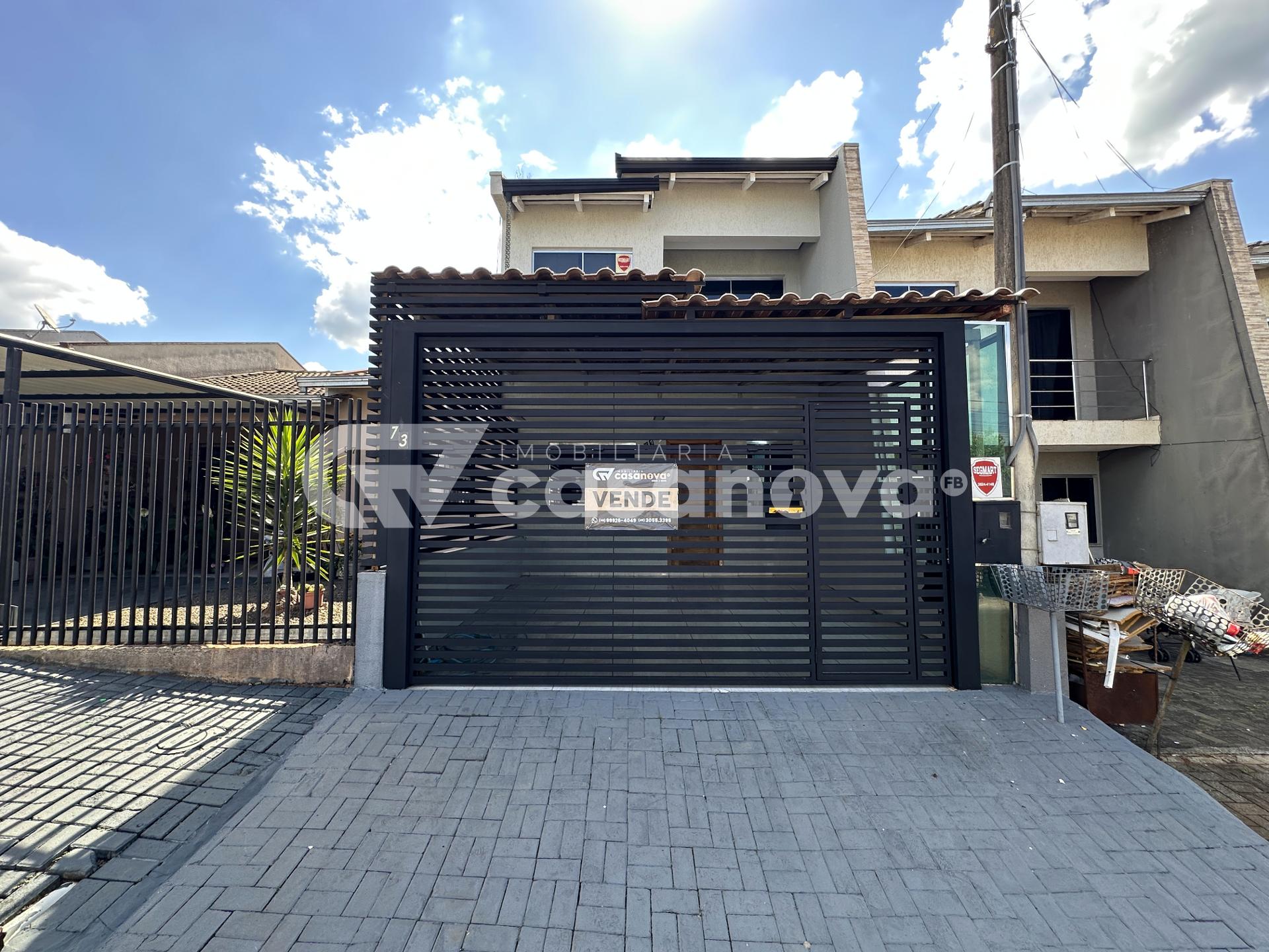 SOBRADO TRIPLEX COM 3 QUARTOS