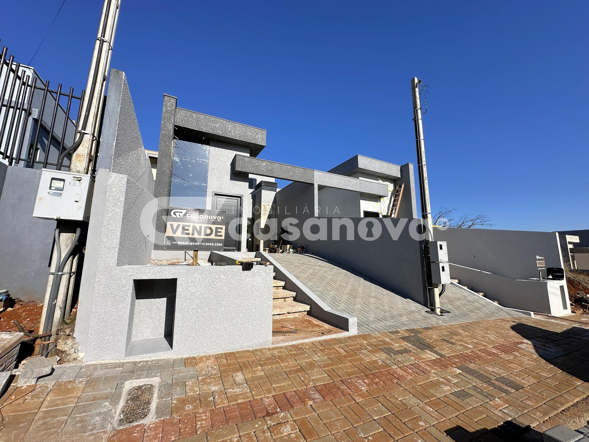 Casa à venda na Cidade Norte, À uma quadra da Av. Attílio Fontana