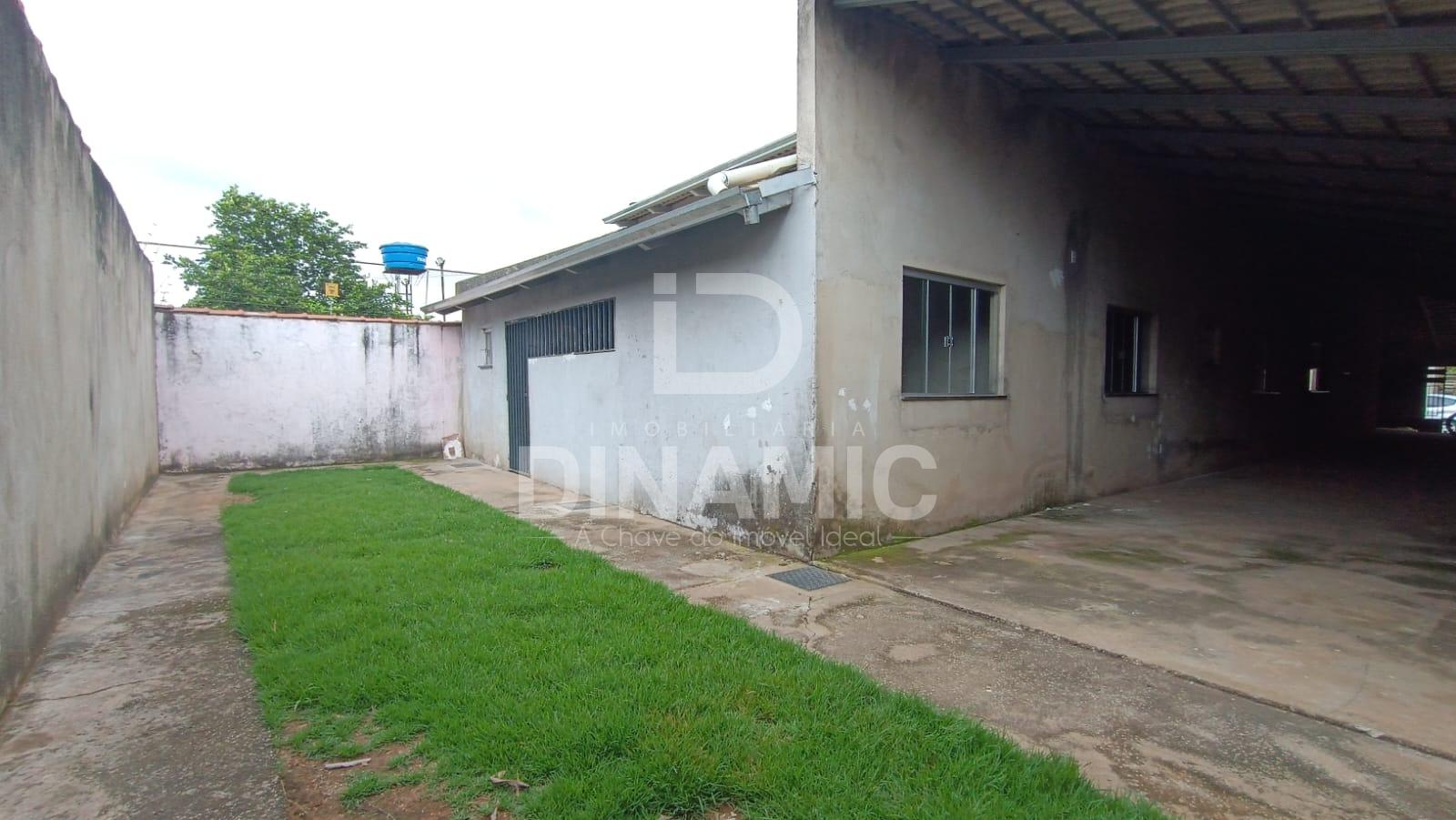 Casa à Venda com 4 Quartos e 438m  no Setor Garavelo - Excelen...