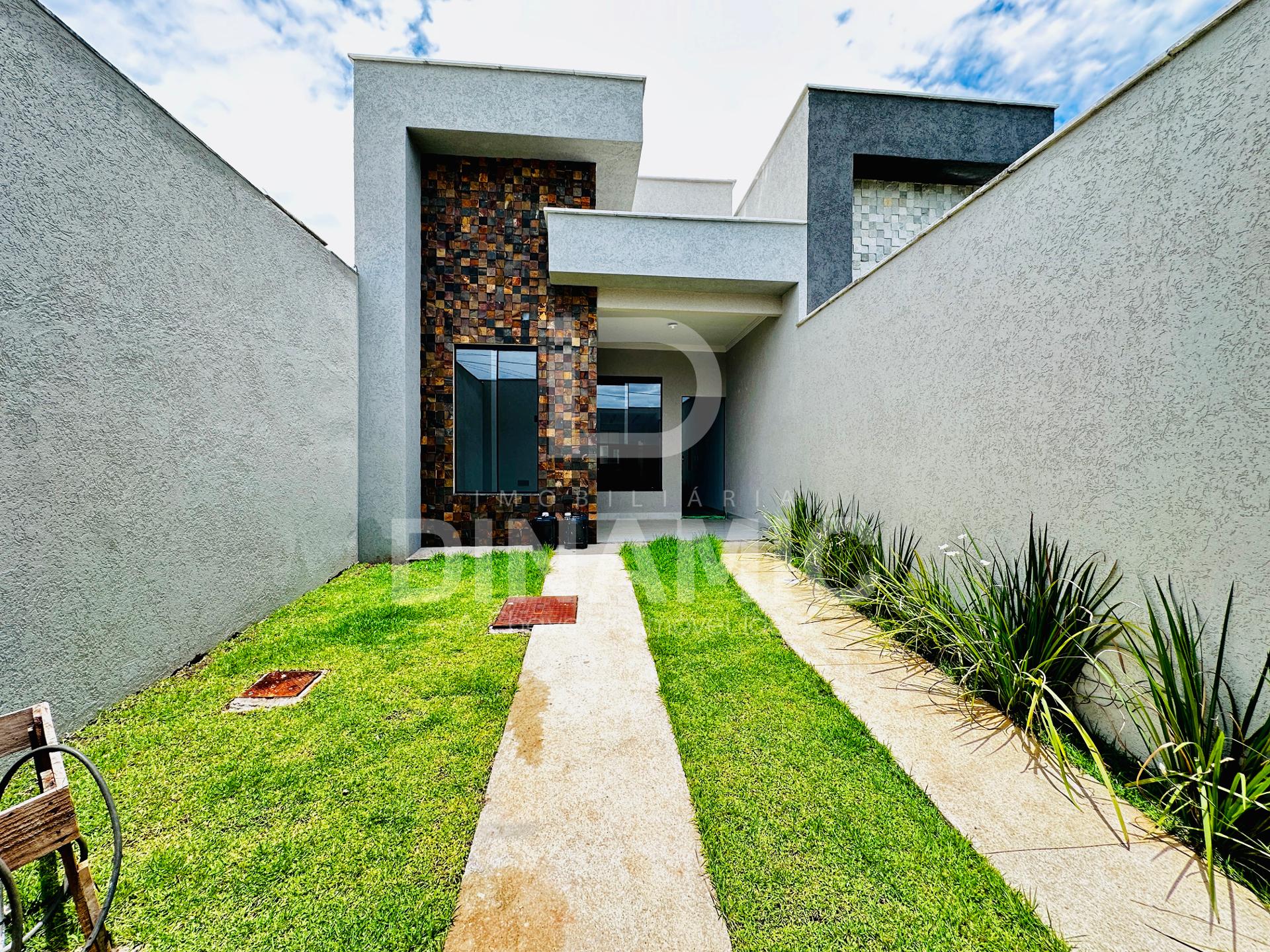 Casa no Alto do Santa Fé em Goiânia  3 Quartos, Suíte e Garag...