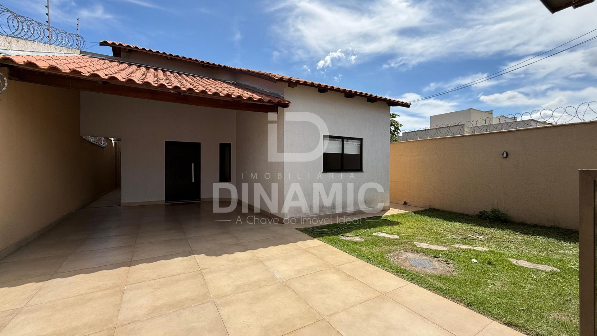 Casa à Venda no Residencial Canadá - 3 Quartos, Piscina Aquecida