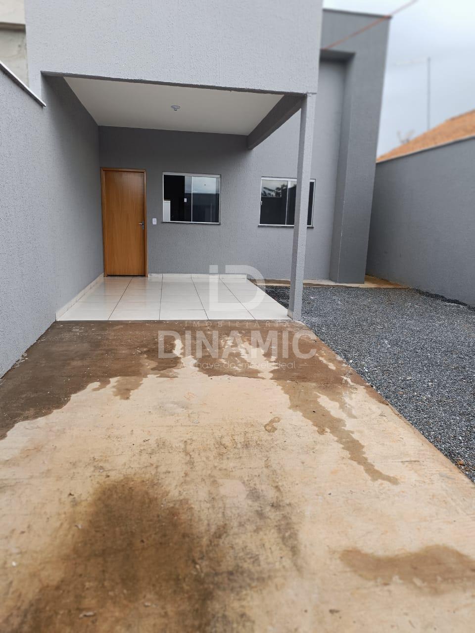 Casa à Venda no Loteamento Nova Iguapo - 2 Quartos, Quintal Gr...