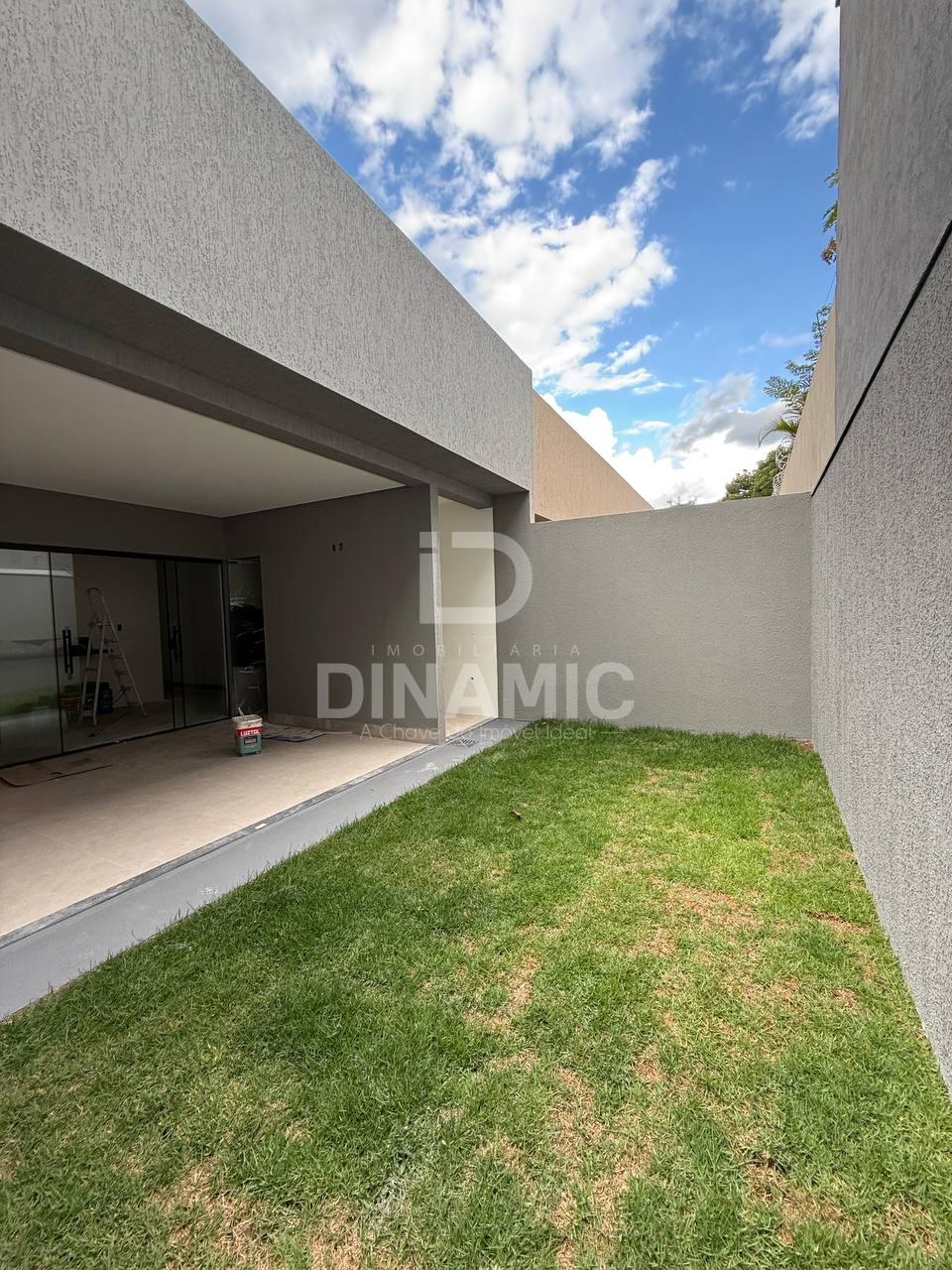 Casa 3 Quartos com Suíte, Pé Direito Duplo e Área Gourmet no S...