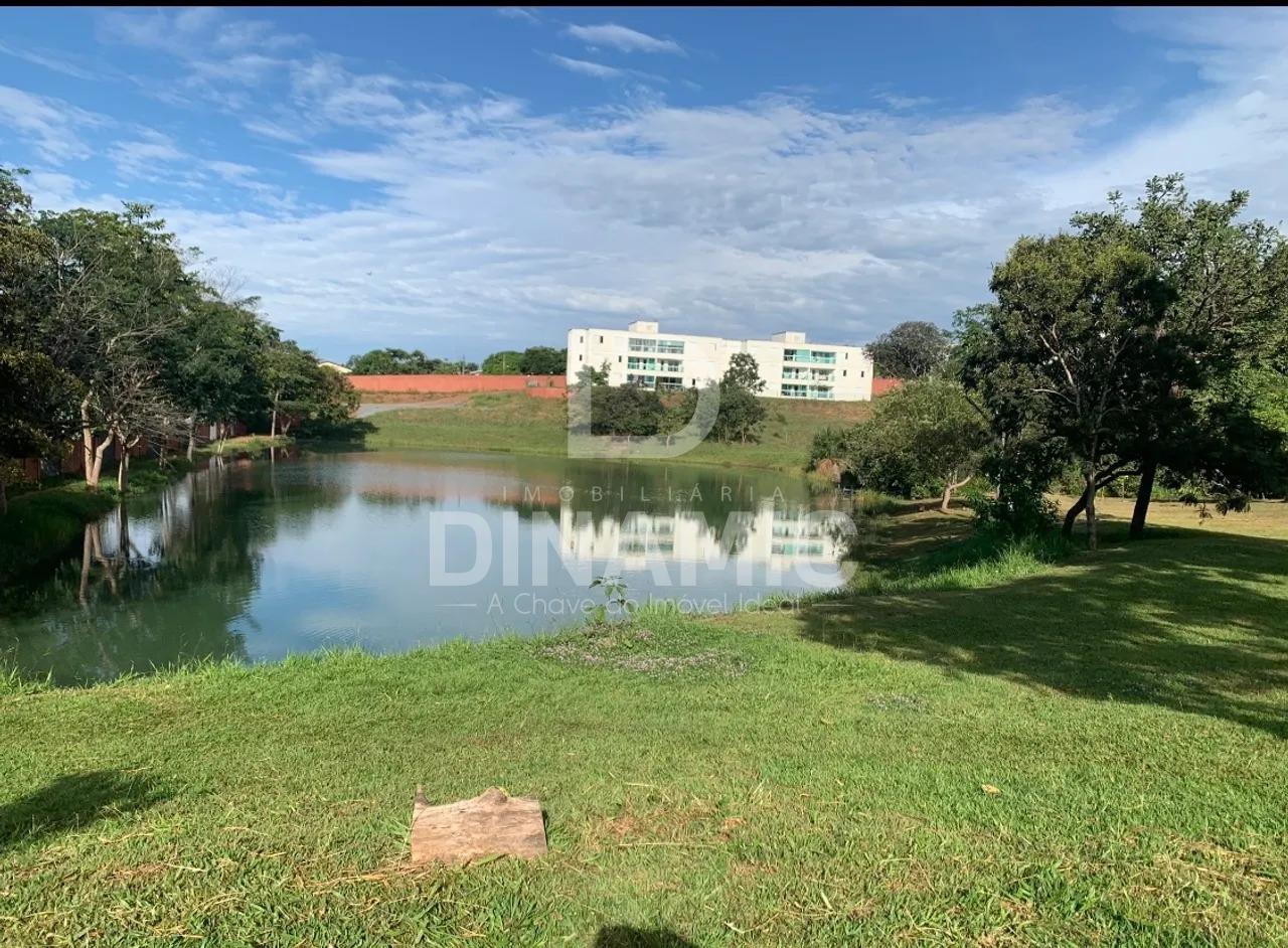 Apartamento Térreo no Lakeside Jardim Itaipu, 3 Quartos, Vista...