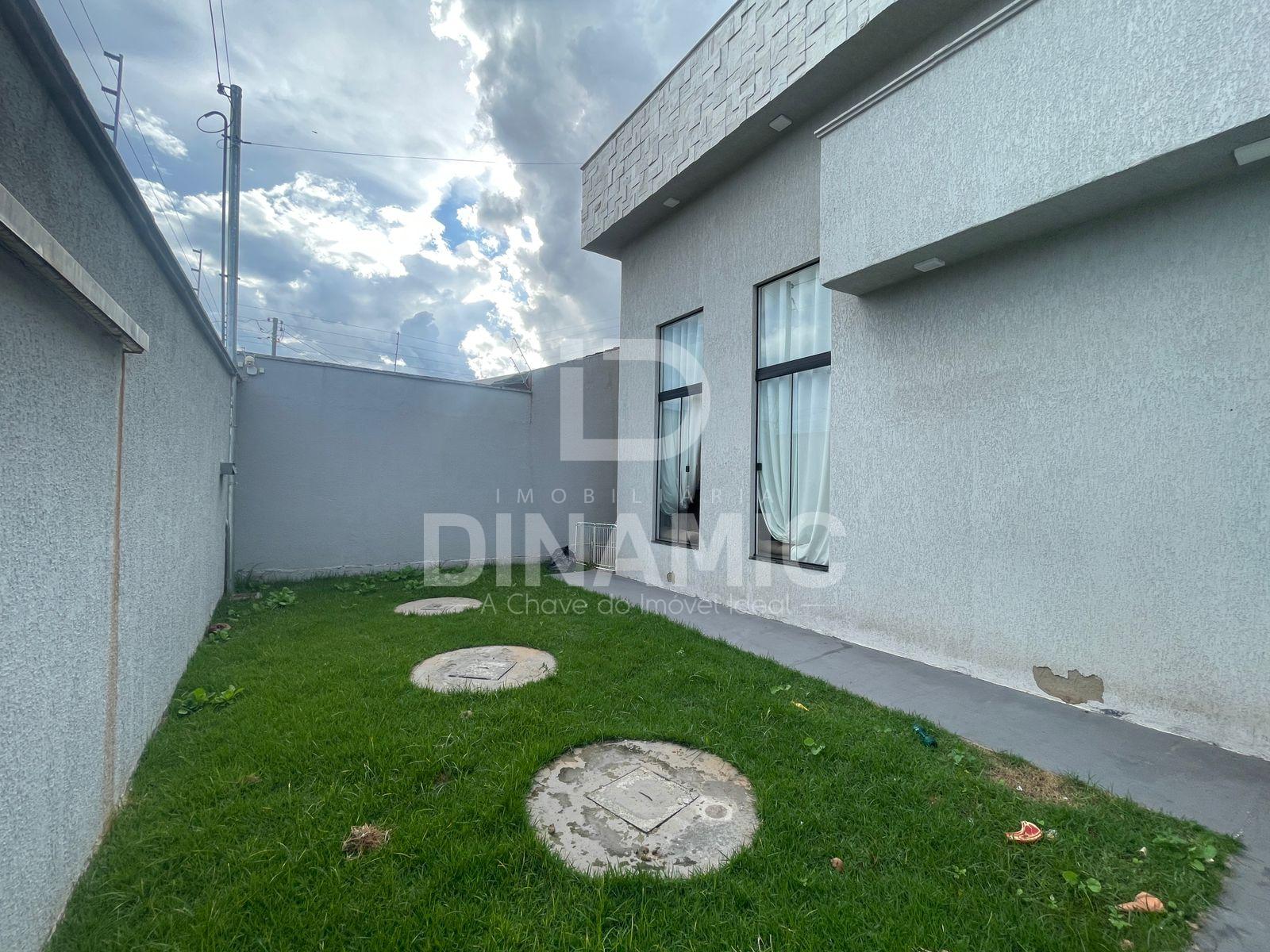 Casa 3 Quartos com Suíte à Venda no Jardim Veneza  Aparecida ...