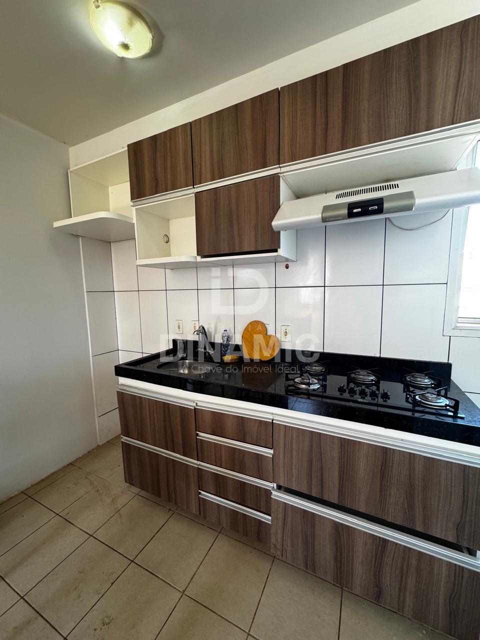 Apartamento 2 Quartos com Armários à Venda no Moinho dos Vento...