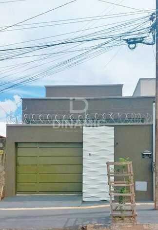 Casa nova de 3 quartos com área gourmet  Alto padrão e excele...
