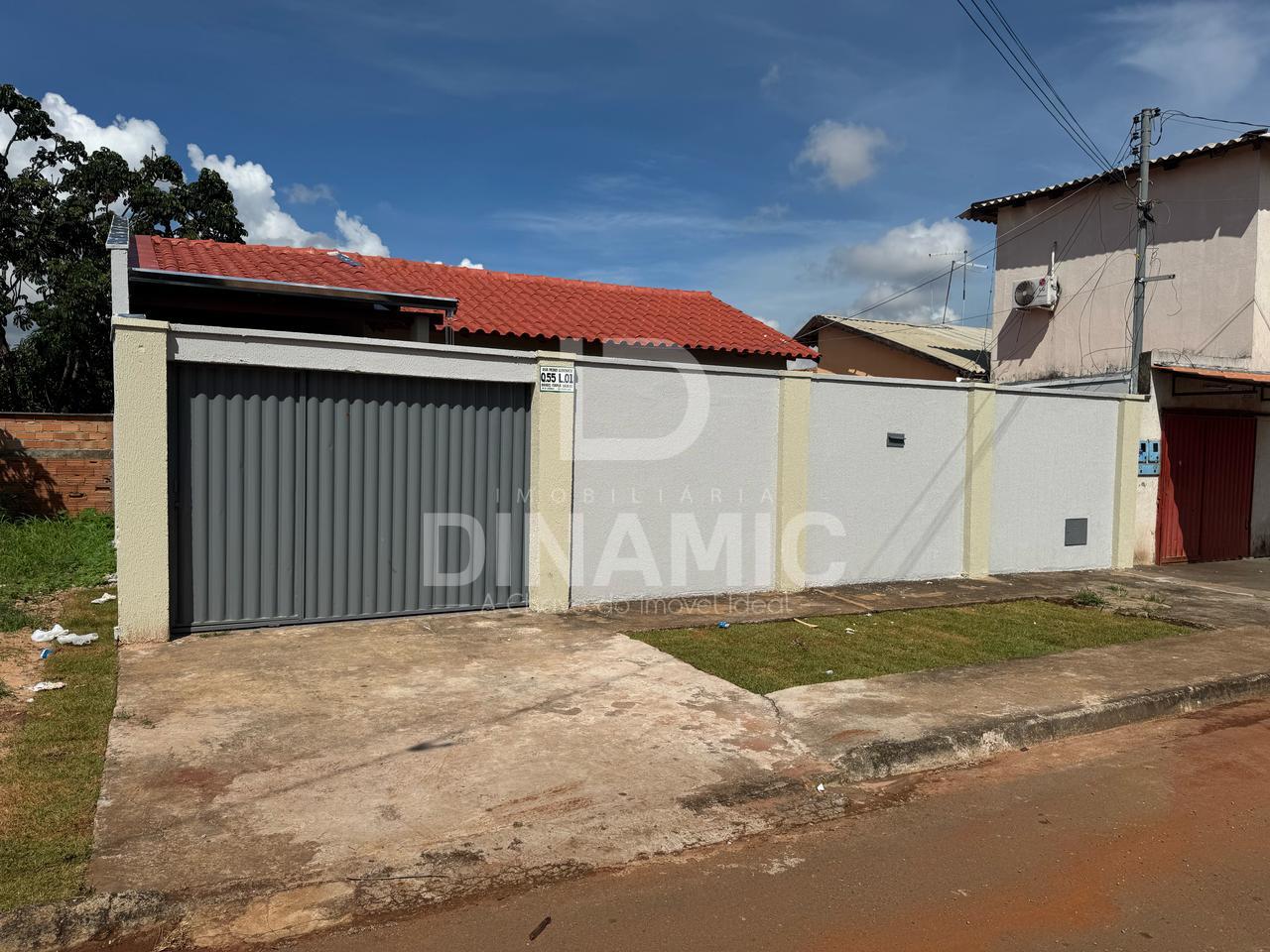 Casa à venda no Itapuã  2 quartos, garagem coberta e excelent...