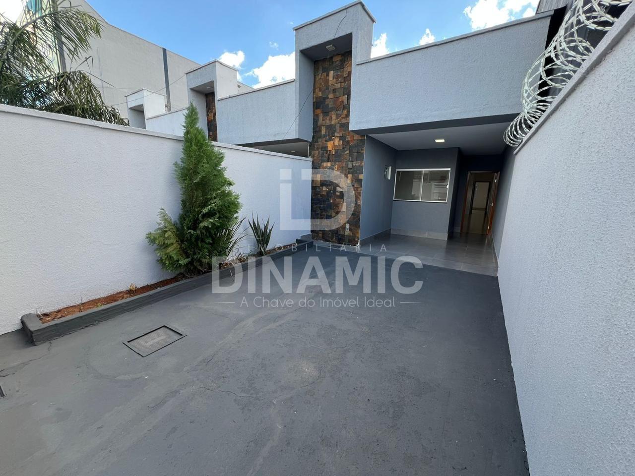 Casa com Suíte, Área de Lazer e Ótima Localização em Goiânia