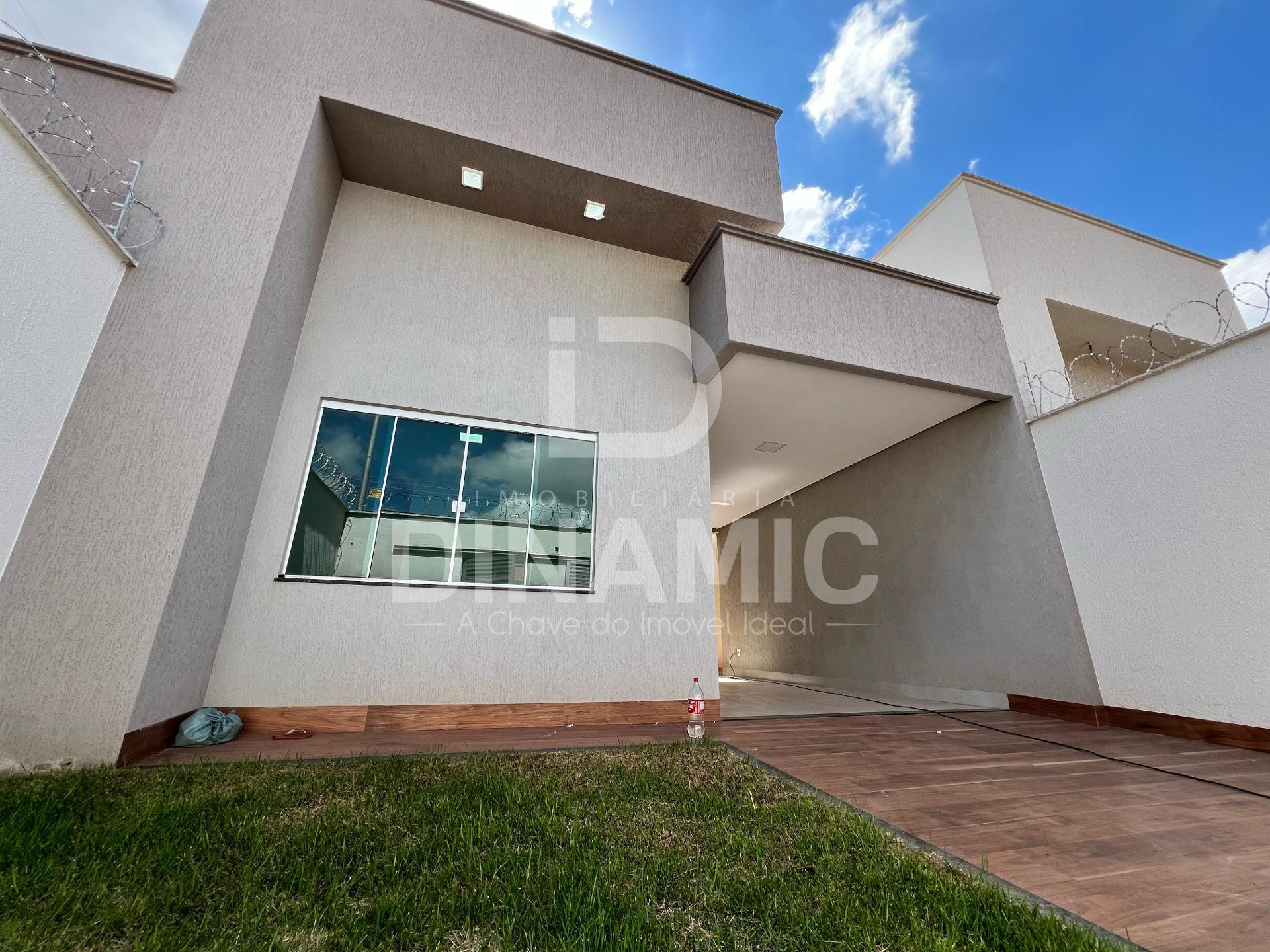Casa Nova com Área Gourmet Completa no Jardim Luz  Aparecida ...