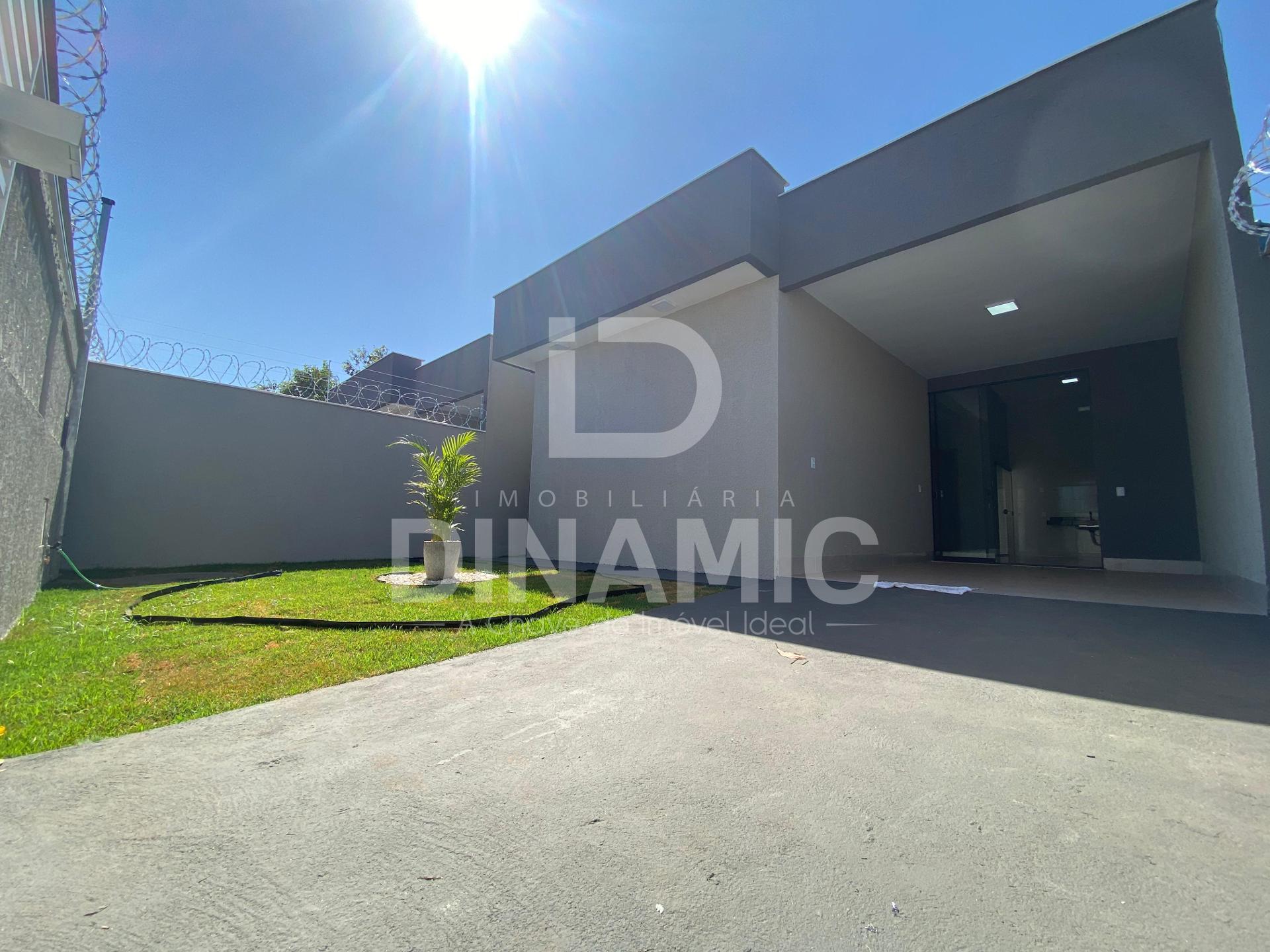 Residência Moderna no Setor Bandeirantes  Aparecida de Goiânia.