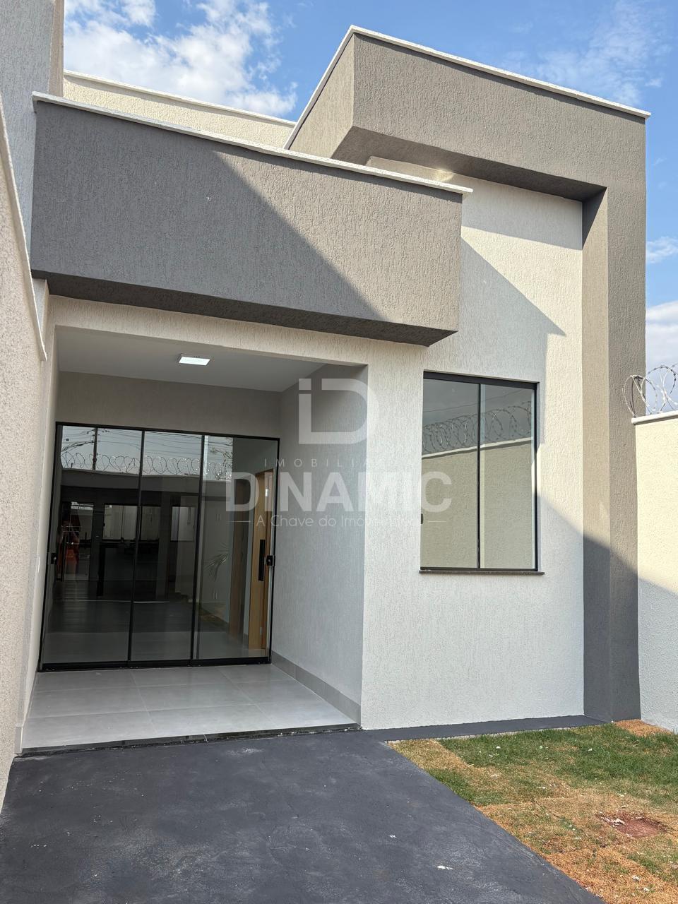 Casa à Venda no Setor Santa Fé  3 Quartos, Suíte, Pé Direito ...