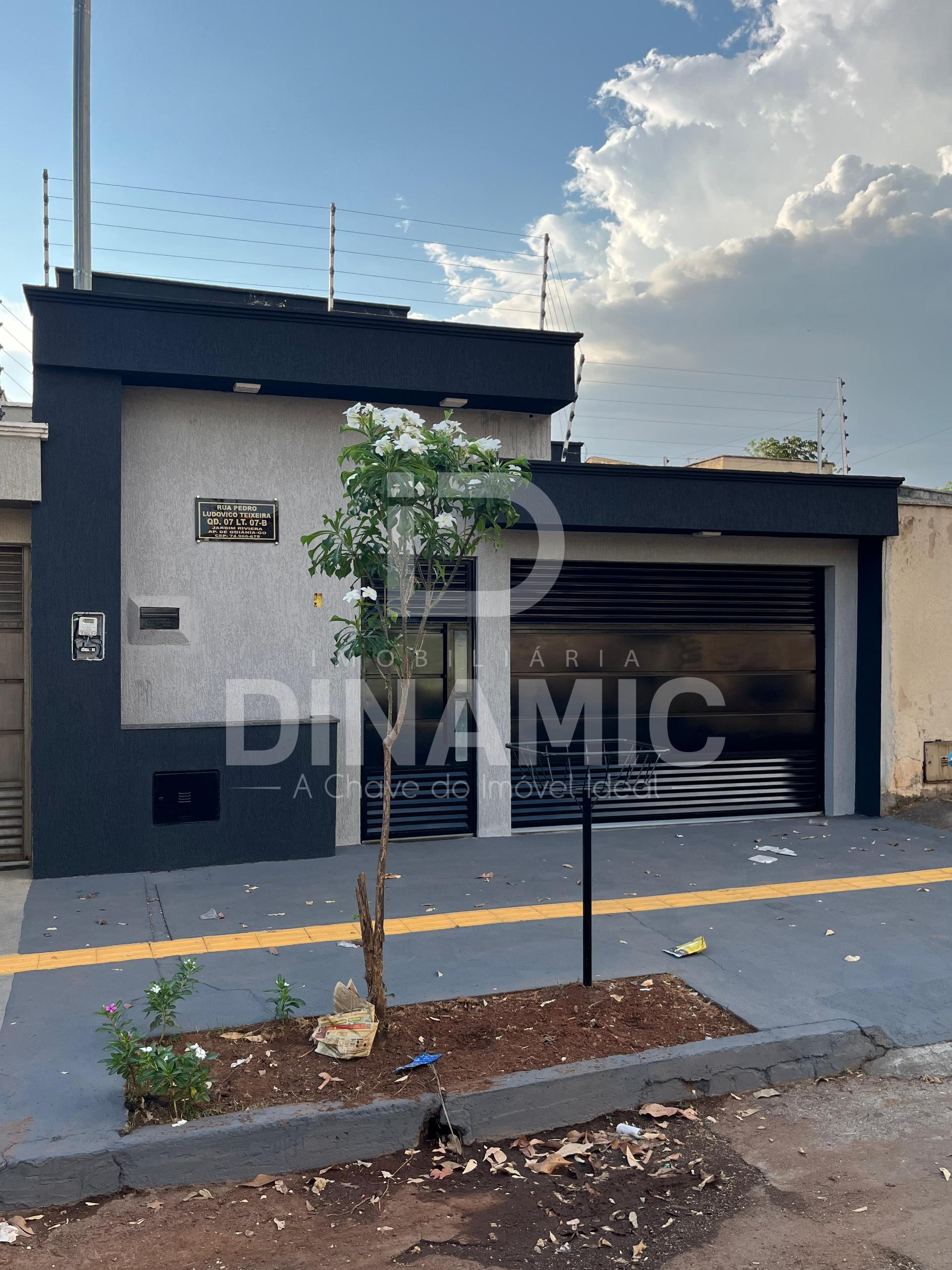 Casa à Venda no Jardim Riviera  com Área Gourmet em Aparecida...