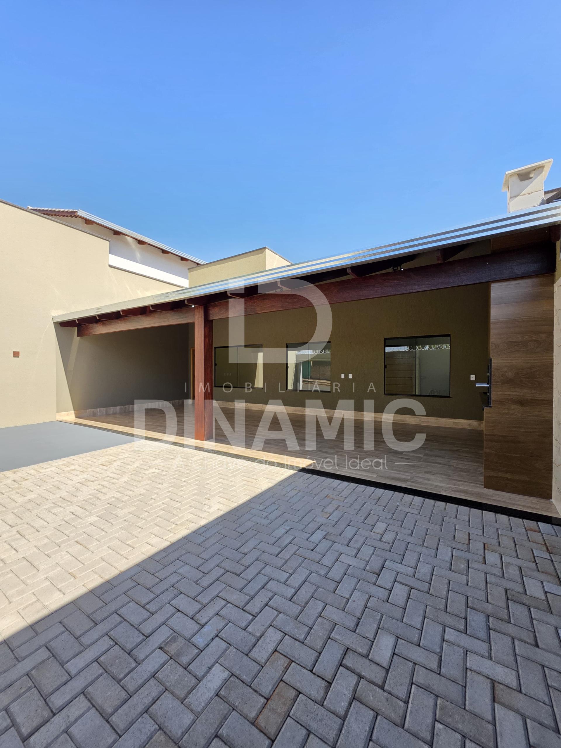 Casa com varanda gourmet e suíte no Setor Brisa da Mata  Apar...