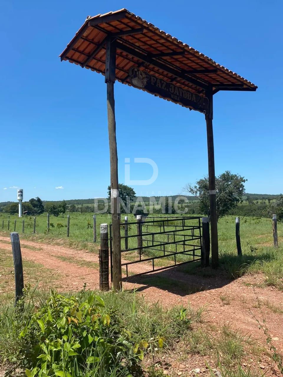 Fazenda 83 Alqueires com ?gua e Curral em Crix?s - Goi?s.