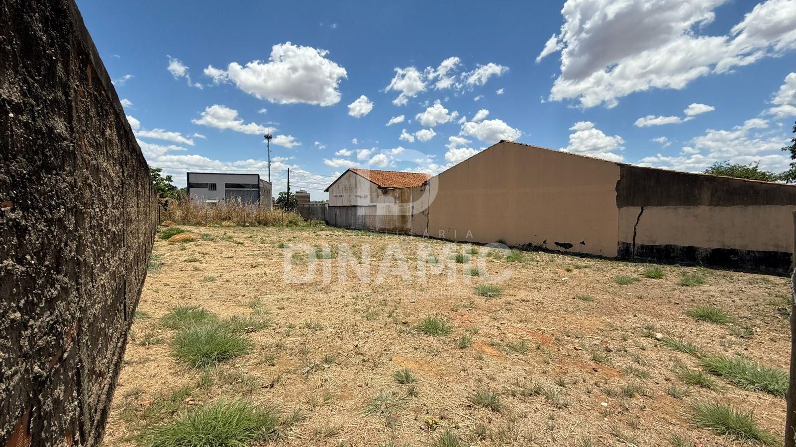 Lote 976,90 m  ? Venda no Setor Fai?alville com 28m de Frente ...