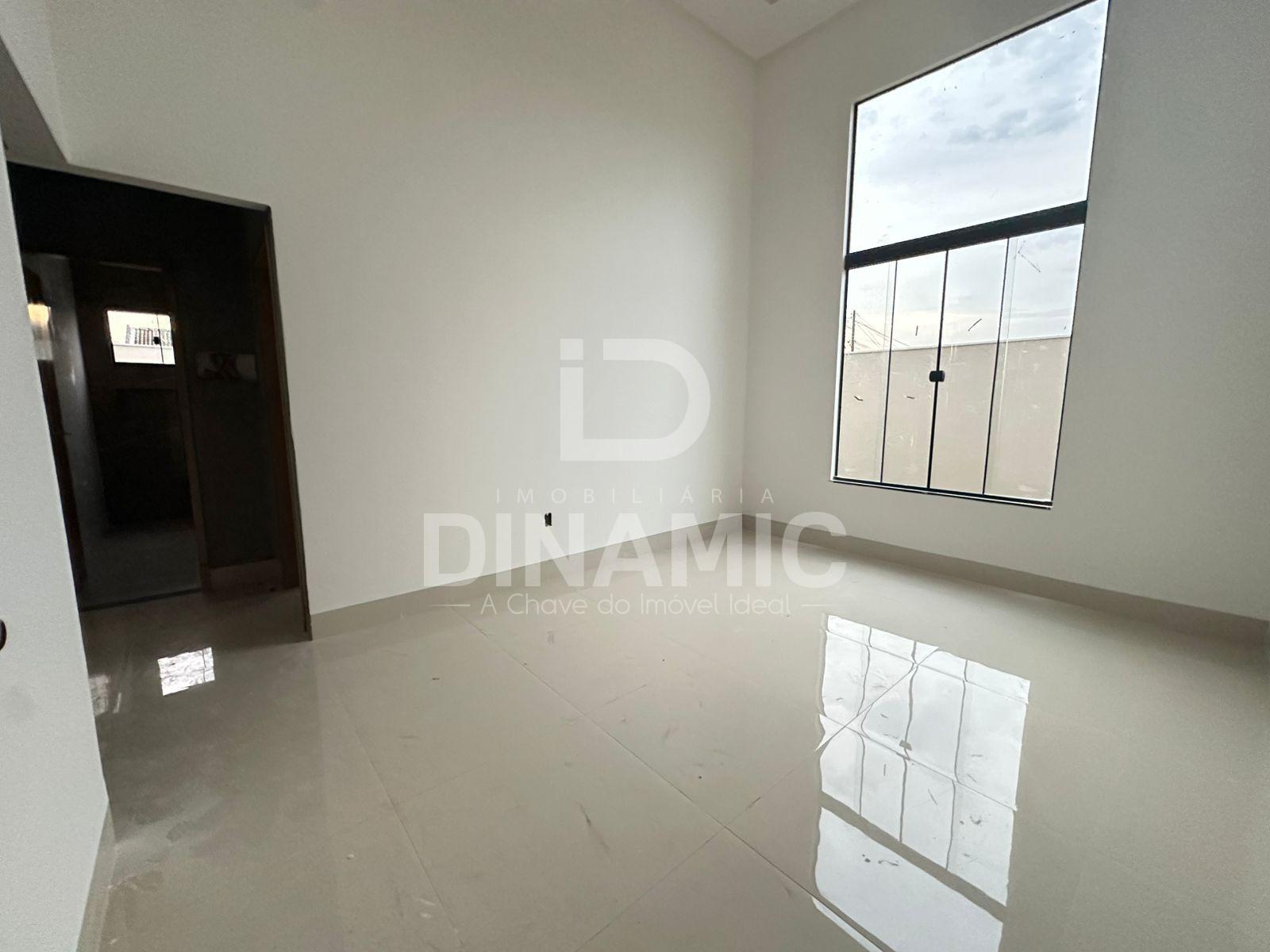 Casa à Venda no Residencial Ibirapuera  Aparecida de Goiânia.