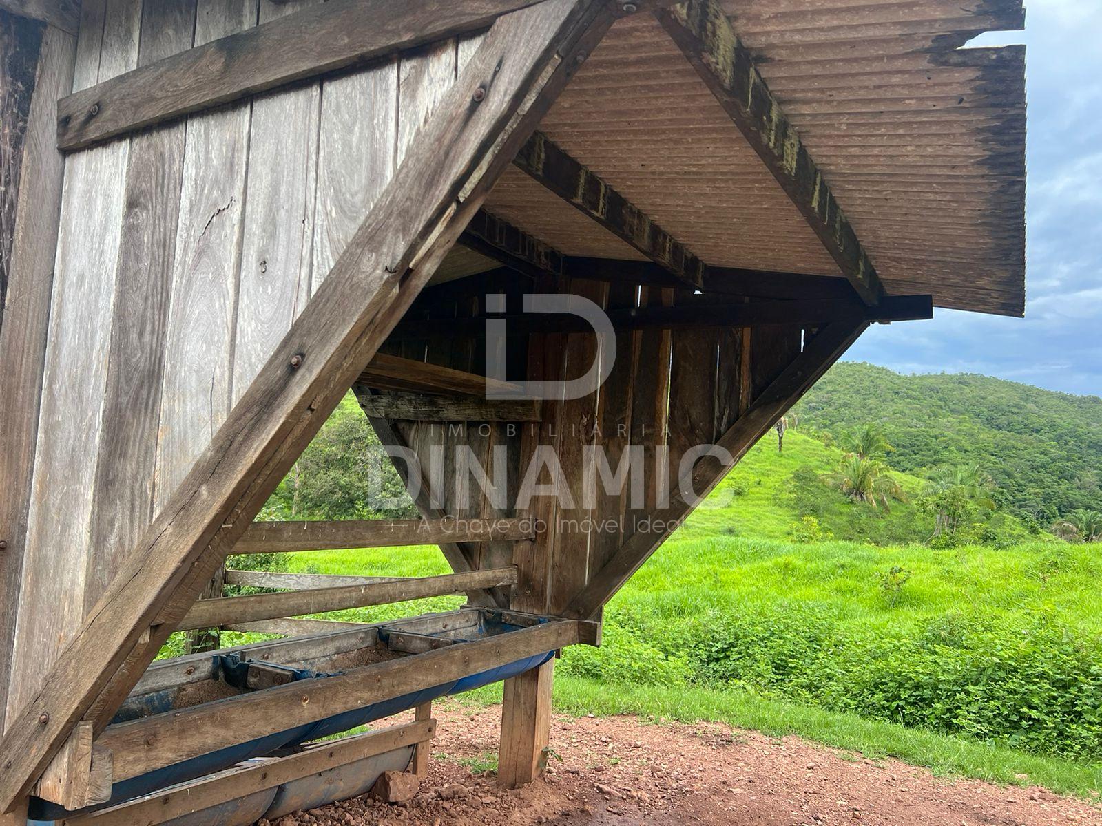 Fazenda para Arrendamento. Pastagem, capacidade para at? 3.000...