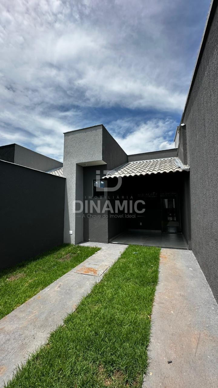 Casa à venda no Jardim Itaipu em Goiânia com 2 quartos e quintal
