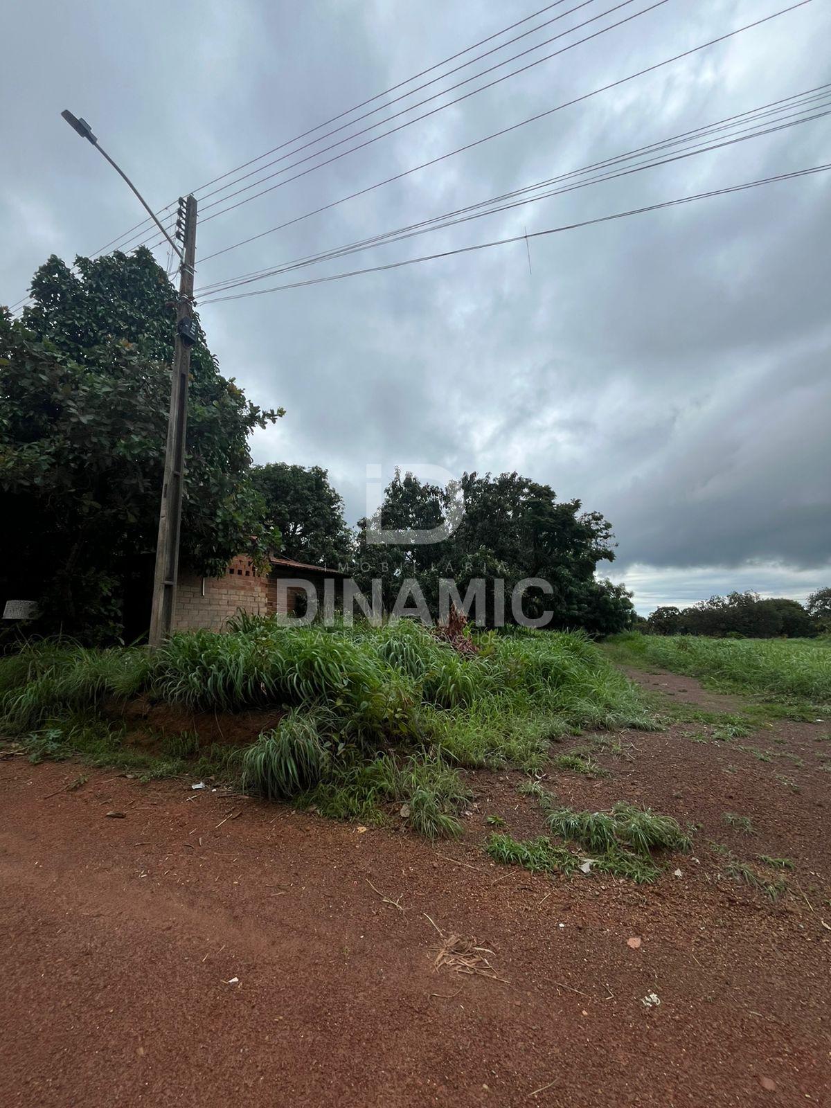 Terreno ? venda no Setor Vila Delfiore com 360 m  em avenida