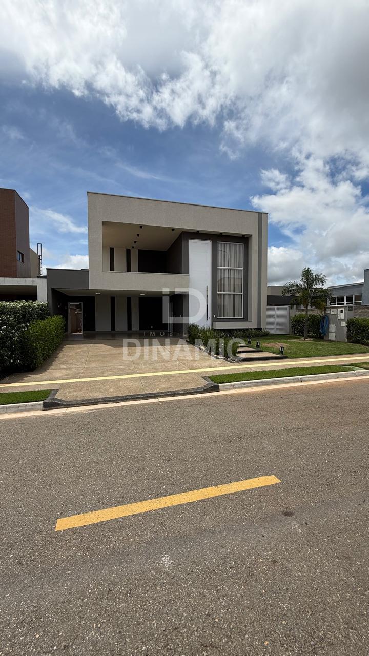 Casa Alto Padrão com 4 Suítes e Lazer Completo no Portal do So...