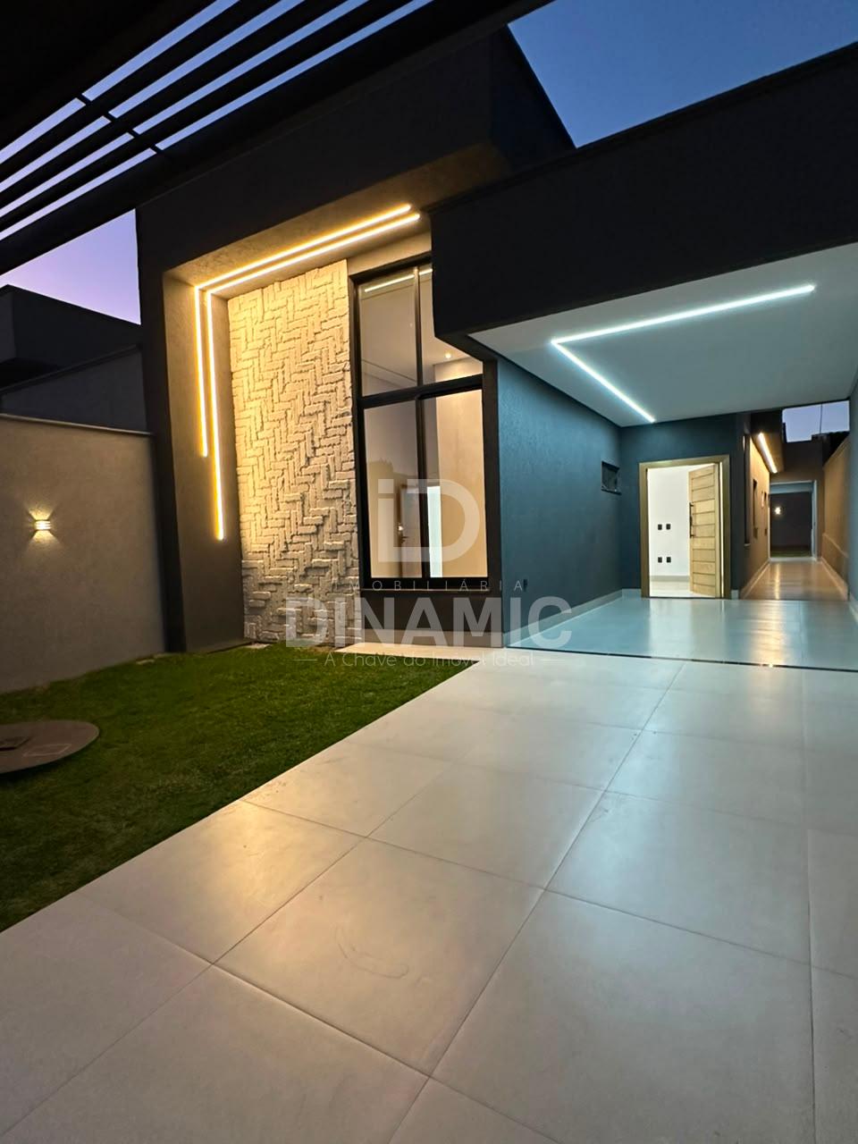 Casa à Venda no Setor Satélite em Aparecida de Goiânia | 3 Qua...