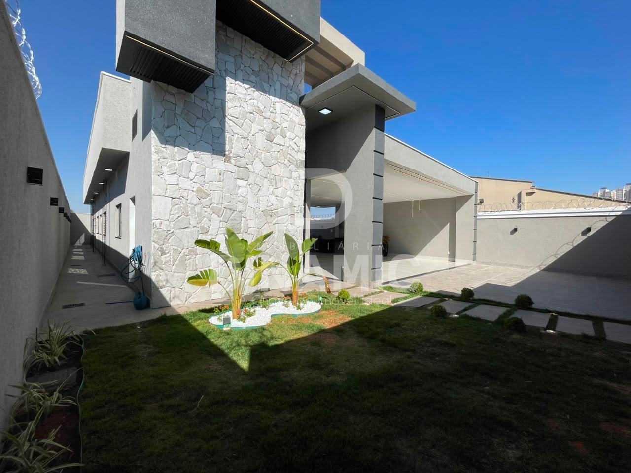 Venda  Casa de Alto Padrão na Vila Brasília | Aparecida de Goi...
