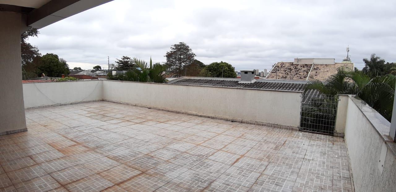 Sobrado com 4 dormitórios e 240m2 à venda na Vila Yolanda, FOZ DO IGUACU - PR