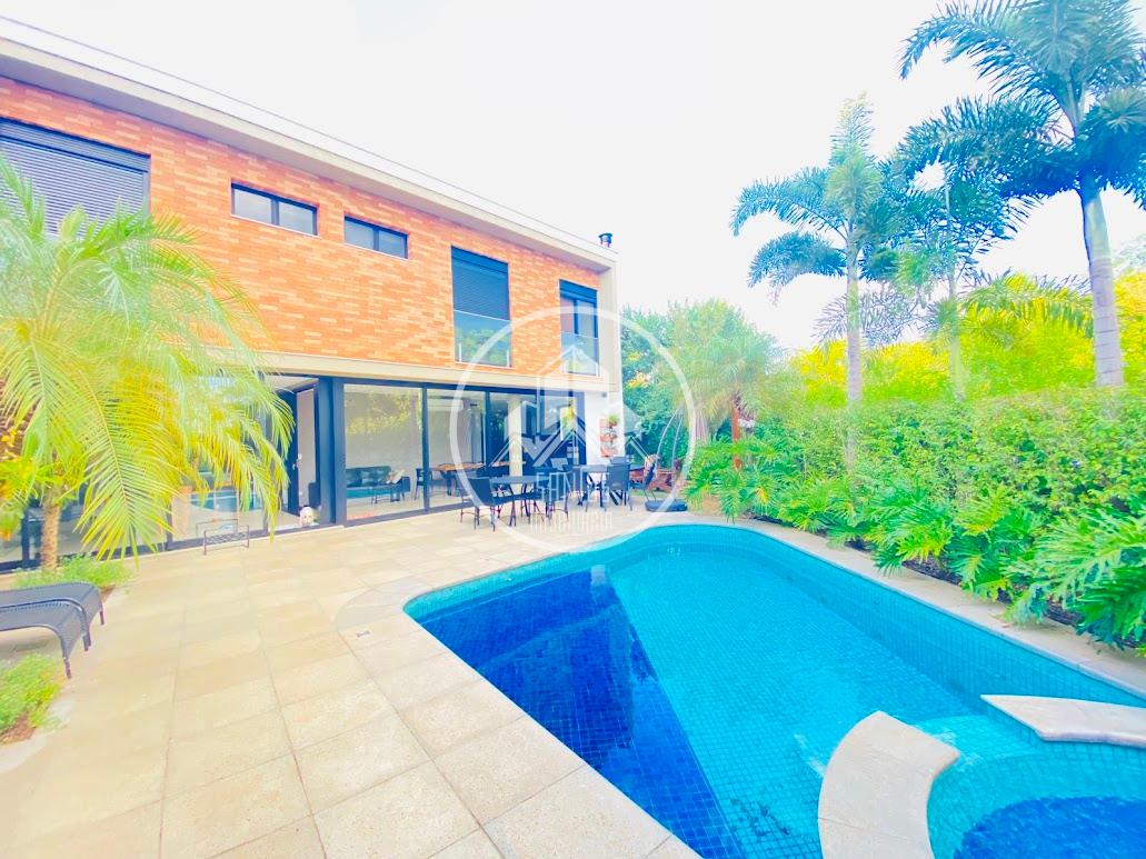 SOBRADO EM CONDOMINIO DE ALTO PADRAO VENDA E LOCAÇÃO COMPLETO COM MOVEIS