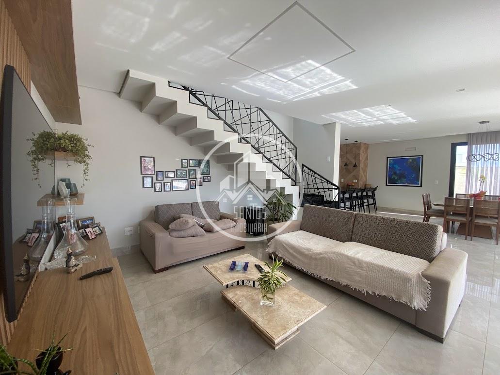 VILLA DAQUILA EM CONDOMINIO DE ALTO PADRAO SOBRADO COM 3 DORMS E SUITE