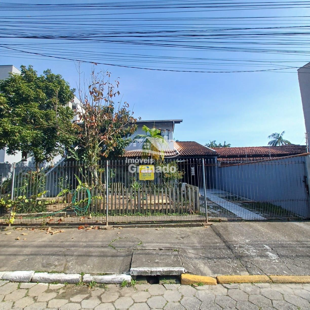 Sobrado à venda 307.50 m  no CENTRO  de CAMBORIÚ  -  SC