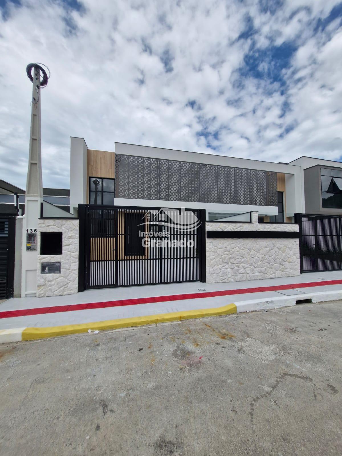 Sobrado com 3 dormitórios à venda, RIO PEQUENO, CAMBORIU - SC