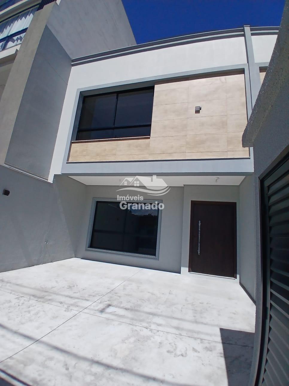 Sobrado em Camboriú no bairro São Francisco de Assis com 03 suítes