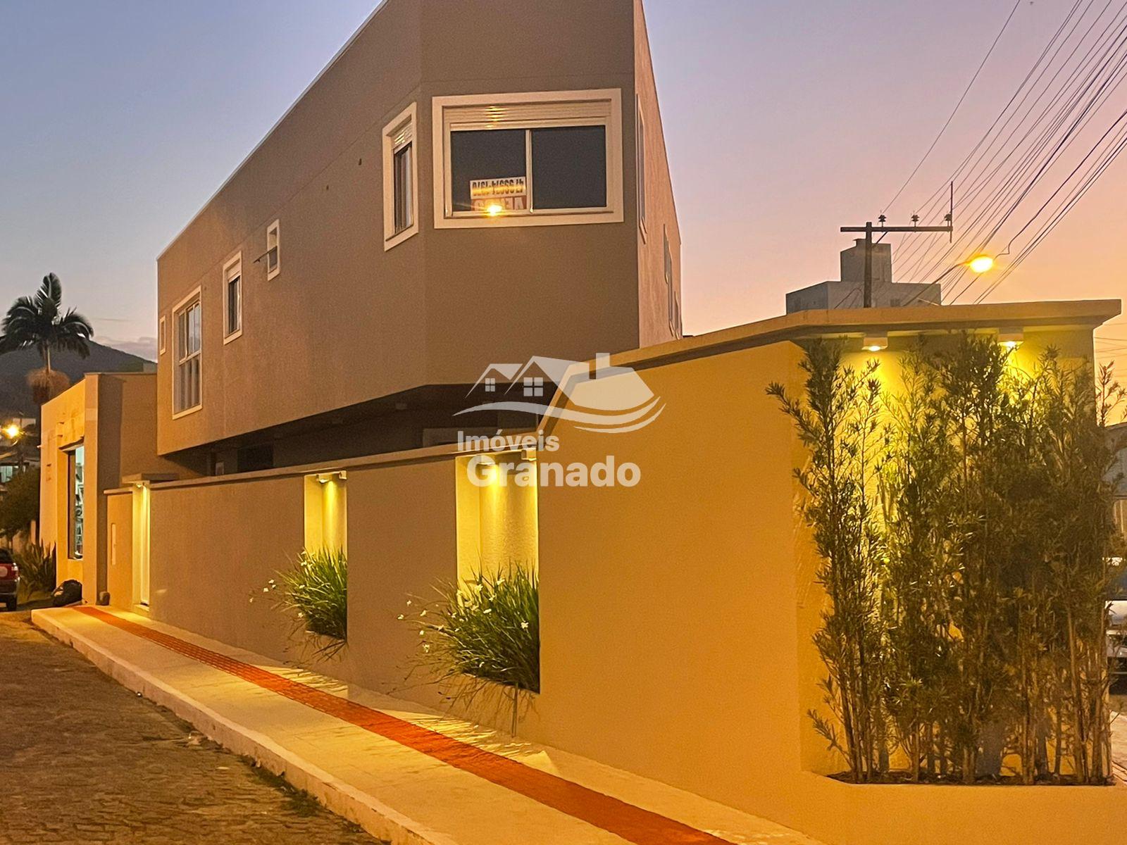 Casa com 3 dormitórios à venda no CENTRO, CAMBORIU - SC