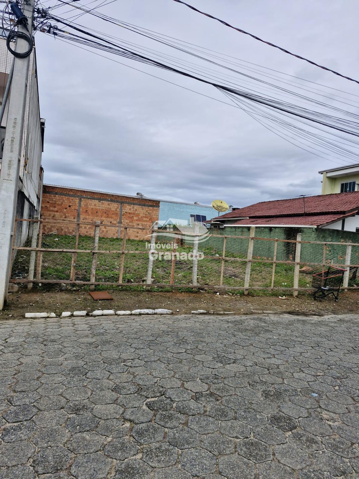 Terreno à venda, 300.00 m  no bairro TABULEIRO, CAMBORIU - SC