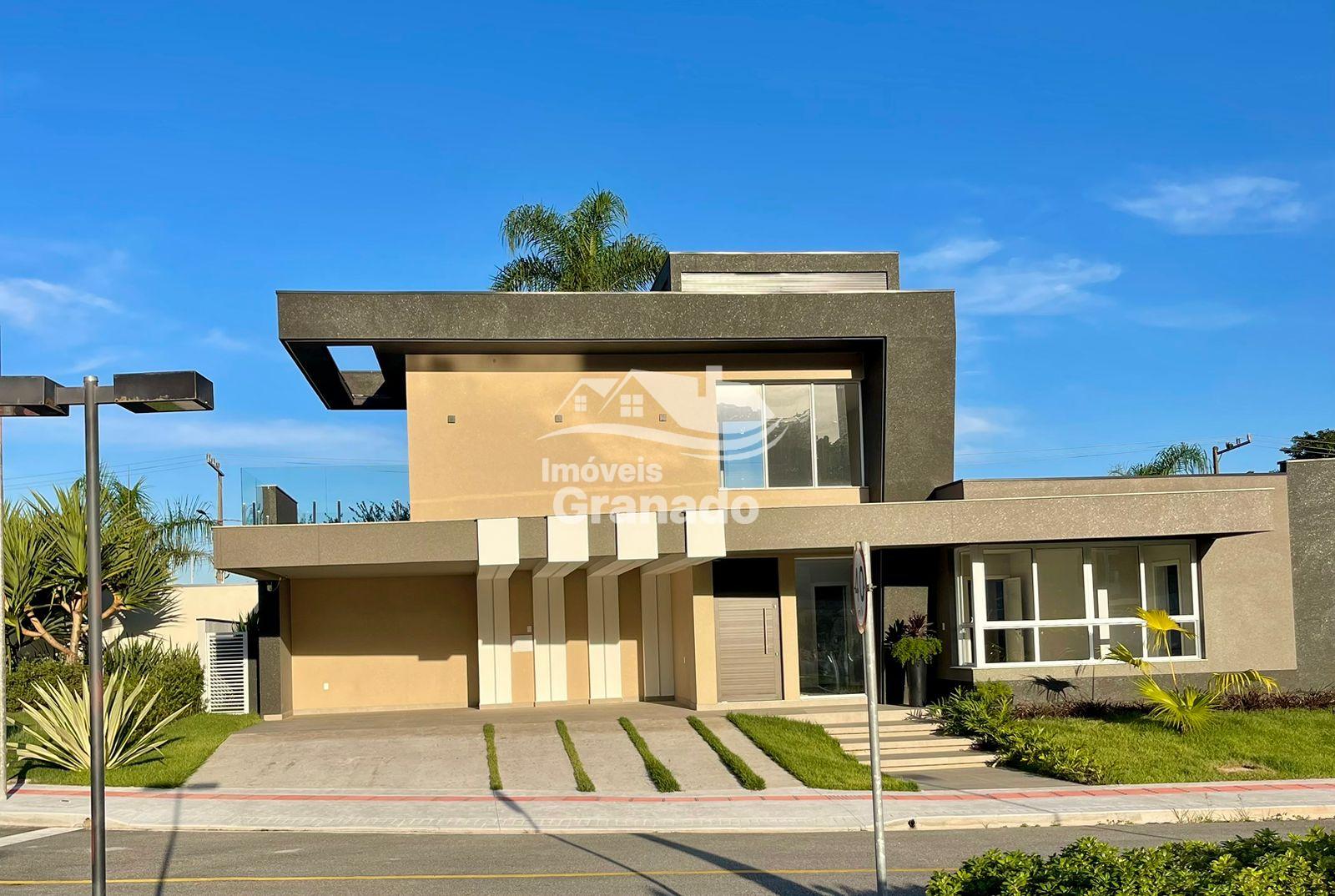 Casa em condomínio com 4 dormitórios à venda, CENTRO, CAMBORIU - SC