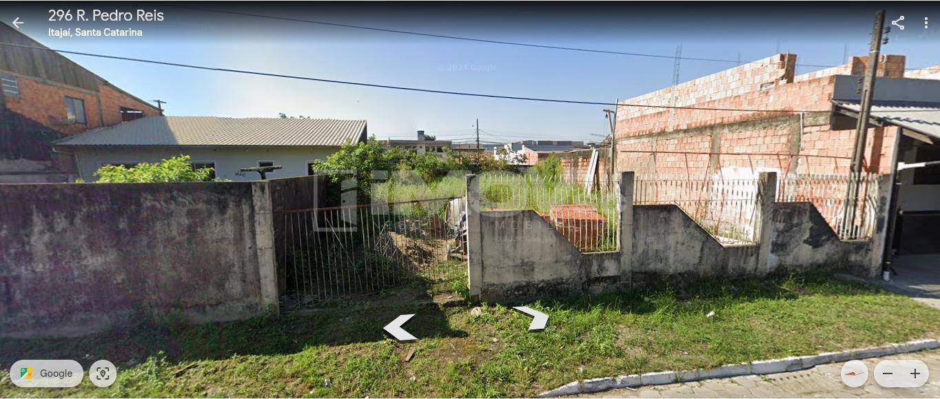 VENDE-SE UM ÓTIMO TERRENO ESCRITURADO NO PORTAL 2 ,ESPINHEIROS...