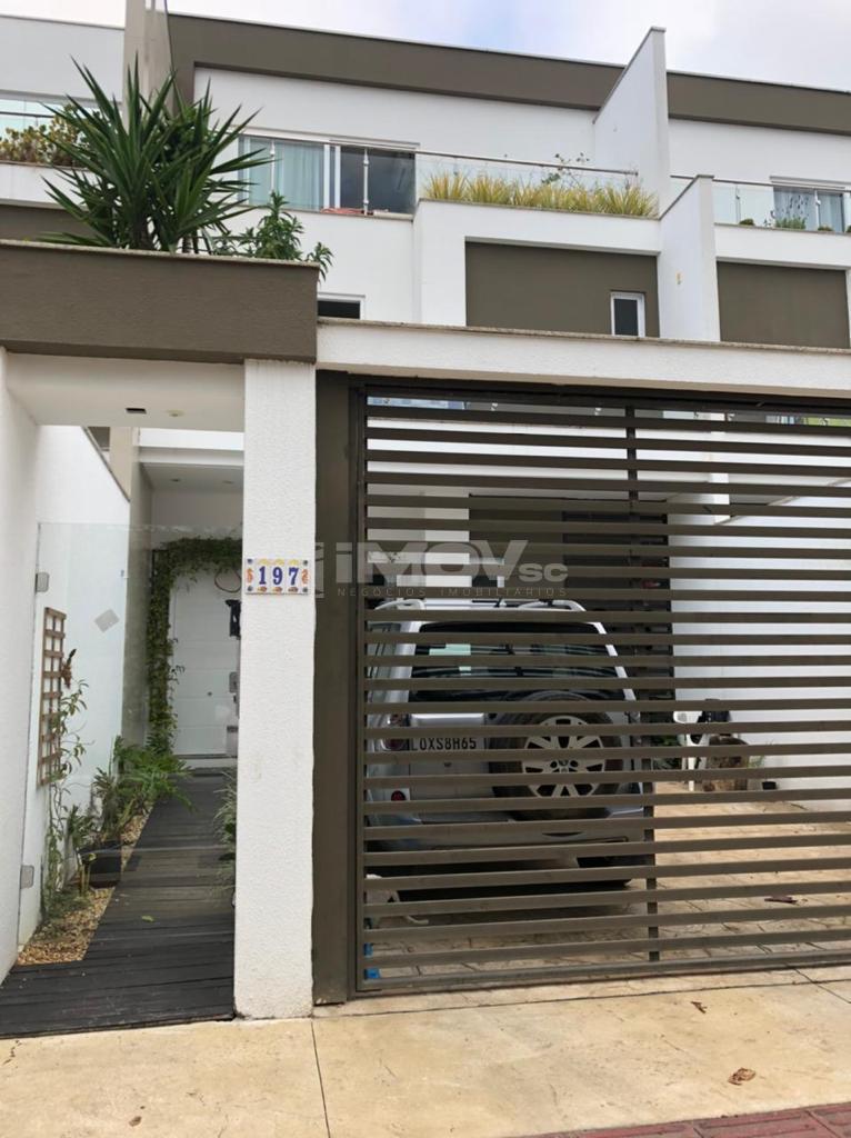 Casa à venda com 3 suítes, escritório e espaço gourmet, PRAIA ...