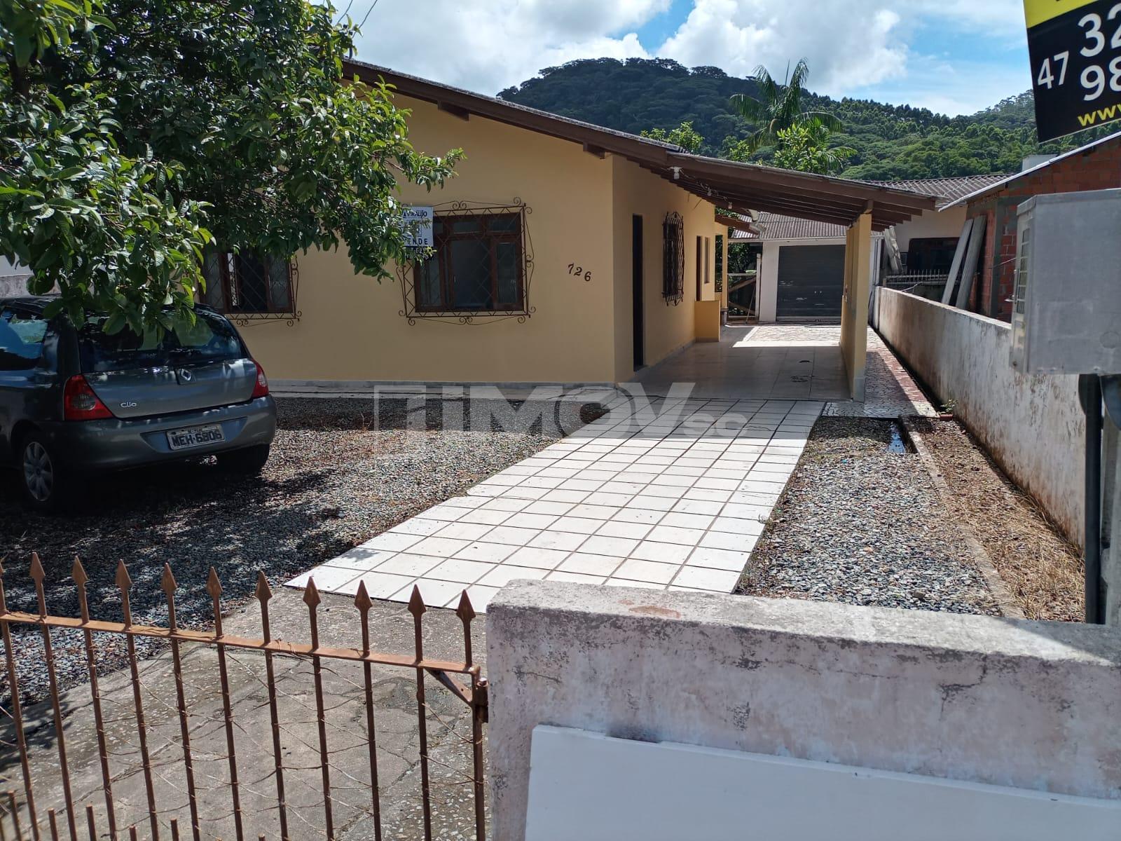 Casa à venda com 3 dormitórios, ESPINHEIROS, ITAJAI - SC