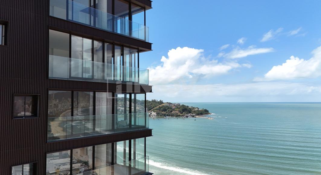 Apartamento à venda com 4 suítes e 3 vagas de garagem, CENTRO,...