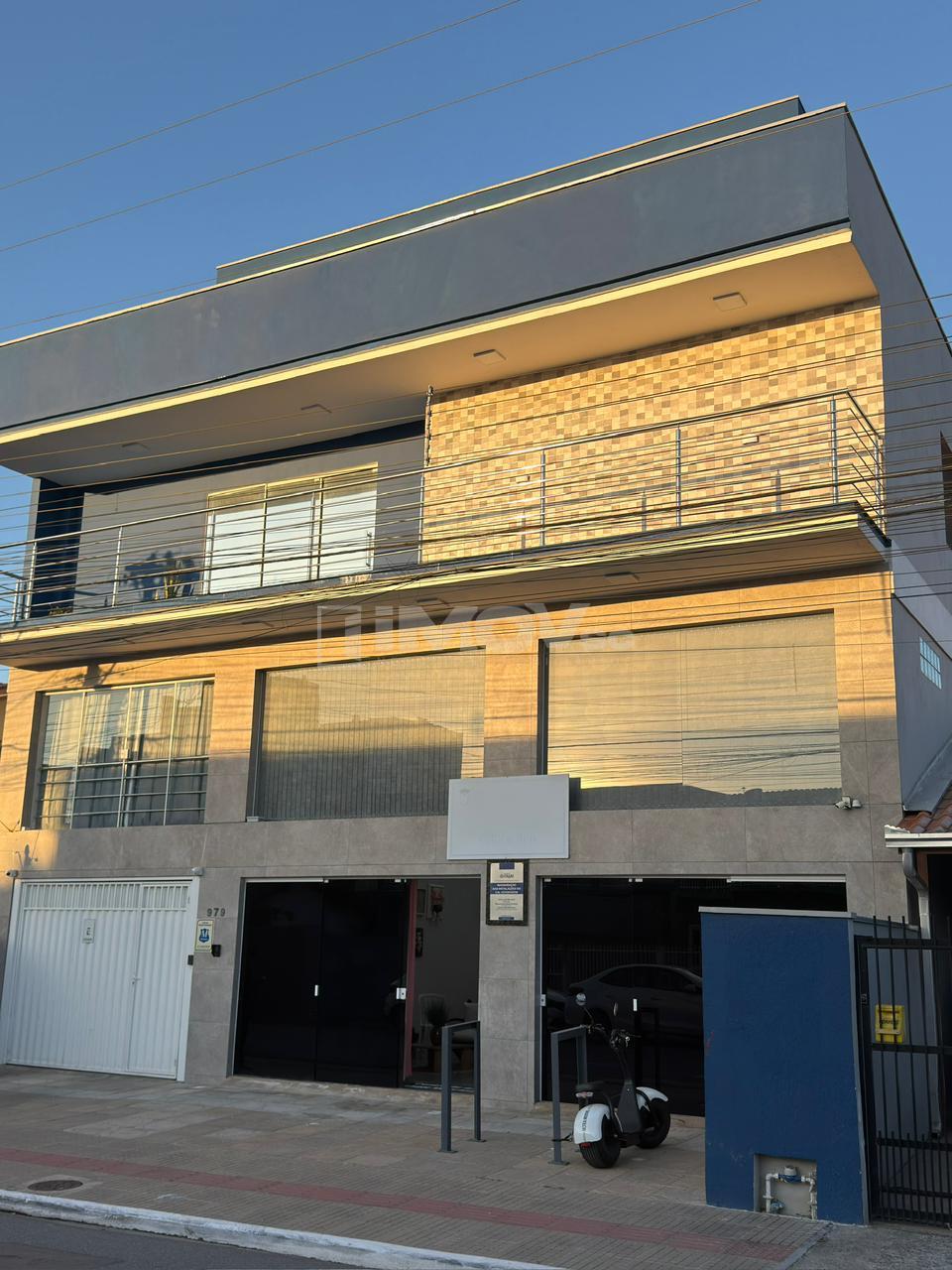 Casa de 660 m² à venda com amplo  ponto comercial, CORDEIROS, ...